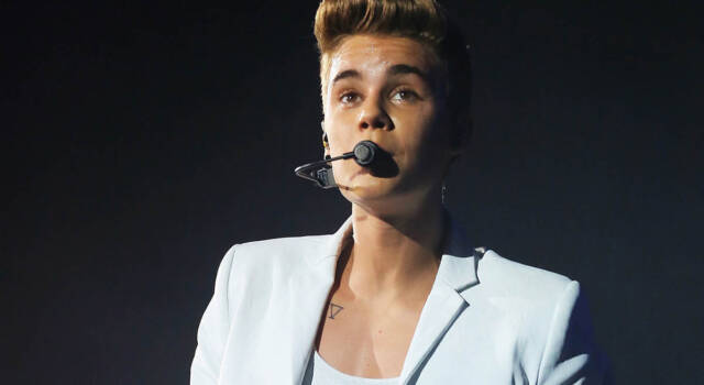 Justin Bieber annulla il tour: &#8220;La mia malattia sta peggiorando&#8221;