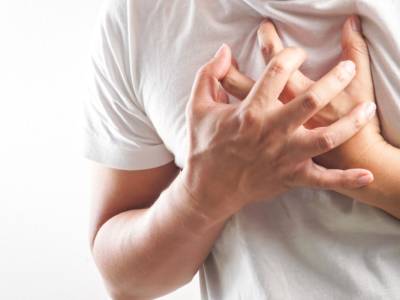 Mani Torace Dolore Uomo