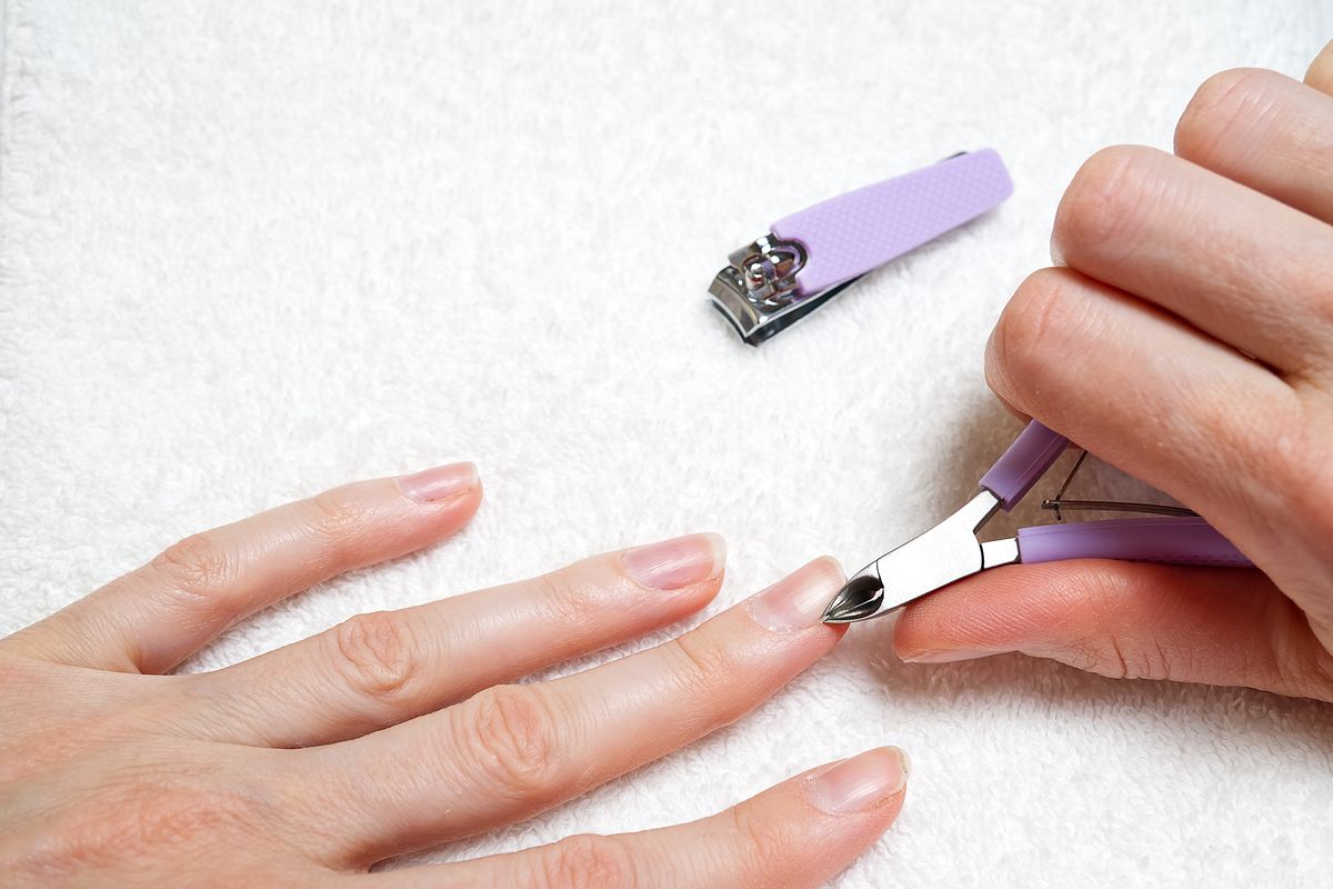 Mani Unghie Pelle Pellicine Tagliare