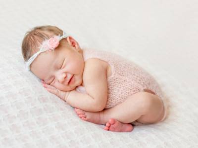 Neonata Bambina Bambola Dorme