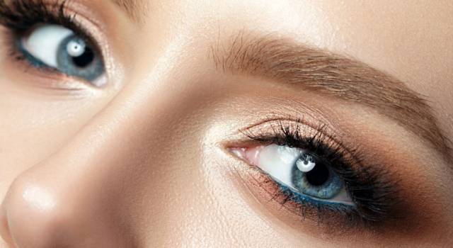 Come mettere l&#8217;eyeliner agli occhi piccoli