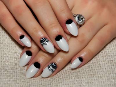 Unghie Moon Manicure