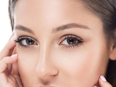 donna volto sopracciglia