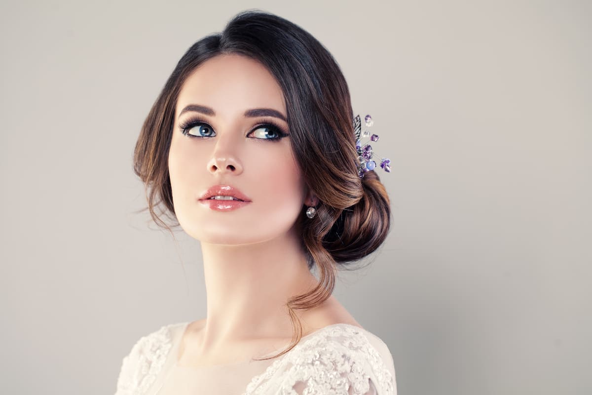 donna viso trucco acconciatura sposa