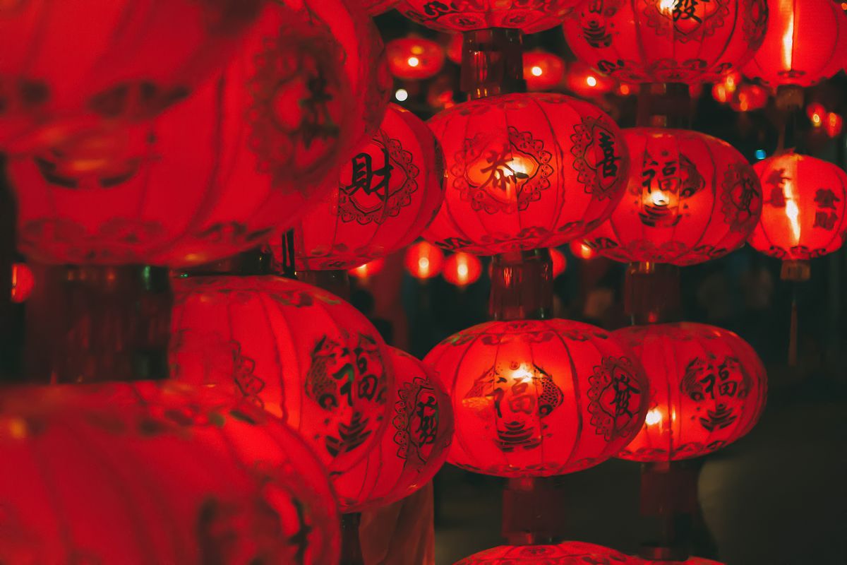 Decorazioni Cinesi Rotonde delle Lanterne di Carta Lanterna di Carta Rossa Celebrazione Lanterna Rossa Cinese di Carattere Fortunato Dorato di Fu Decorazioni Cinesi Lanterne di Carta di Nuovo Anno