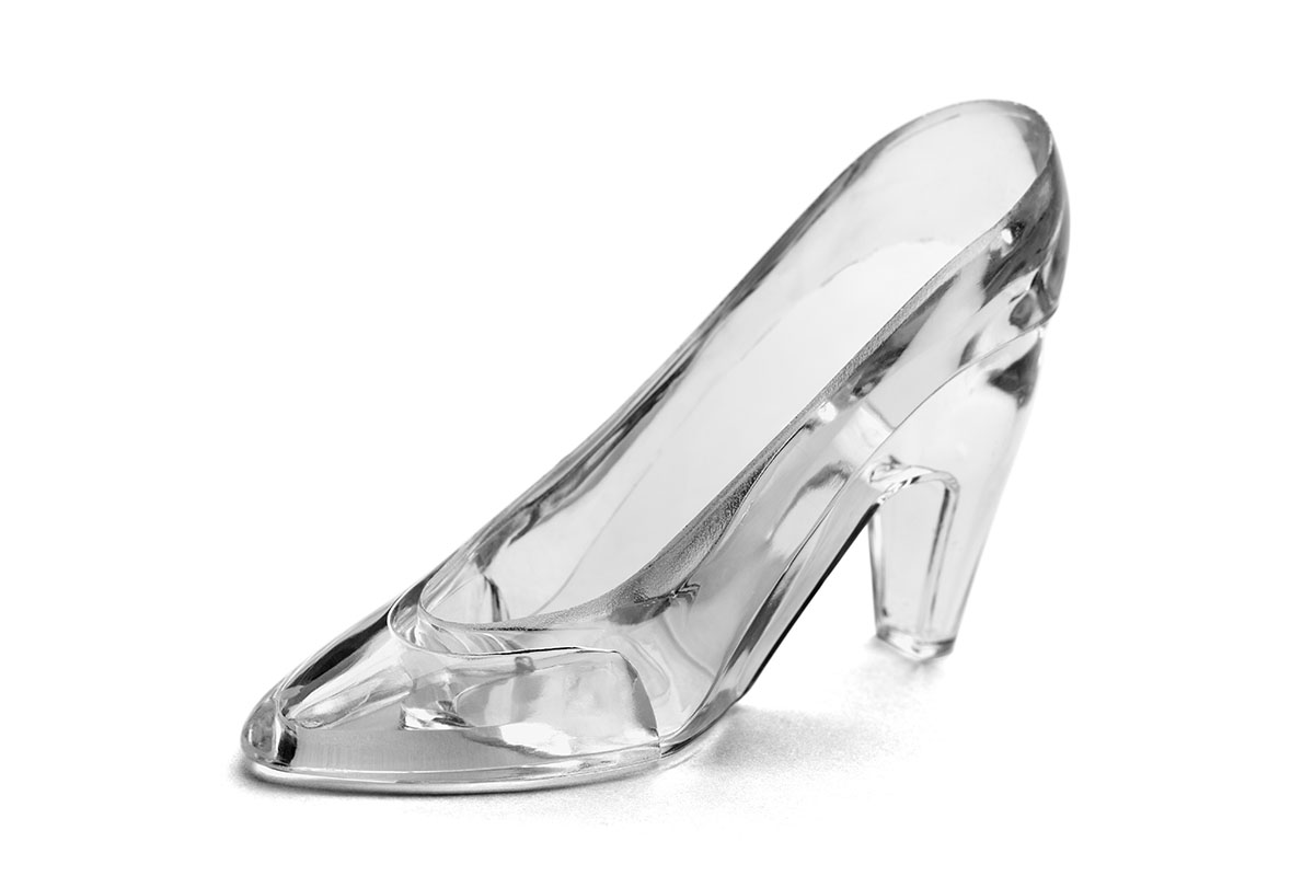 scarpa elegante trasparente