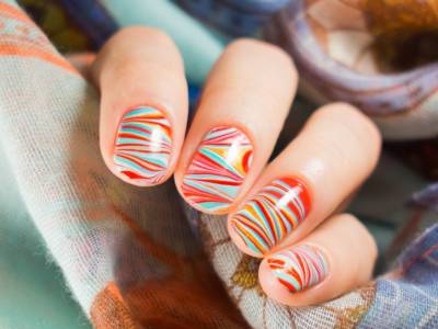 unghie nail art water marble