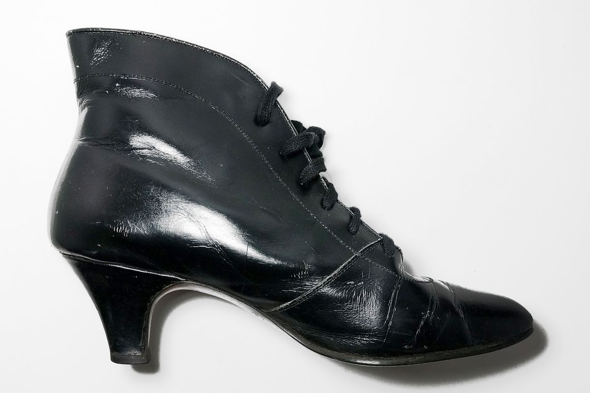 ankle boots stile vittoriano