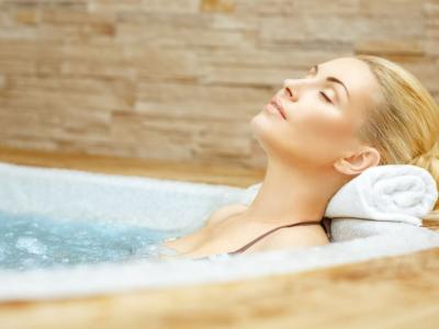 idromassaggio vasca donna relax