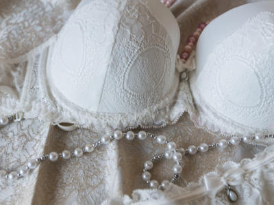 intimo donna pizzo bianco