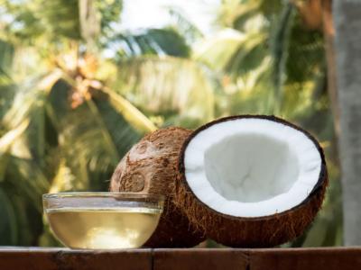 Le proprietà dell’olio di cocco: elisir naturale per la bellezza