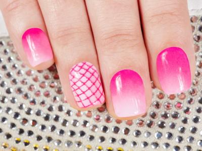 unghie nailart effetto sfumato rosa