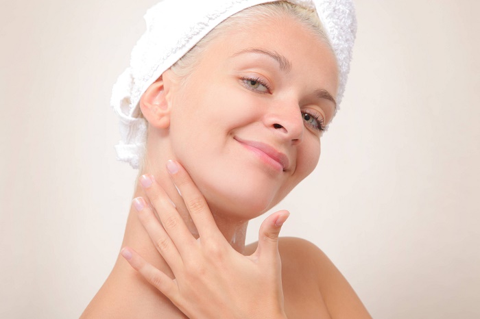 DONNA PELLE VISO CREMA