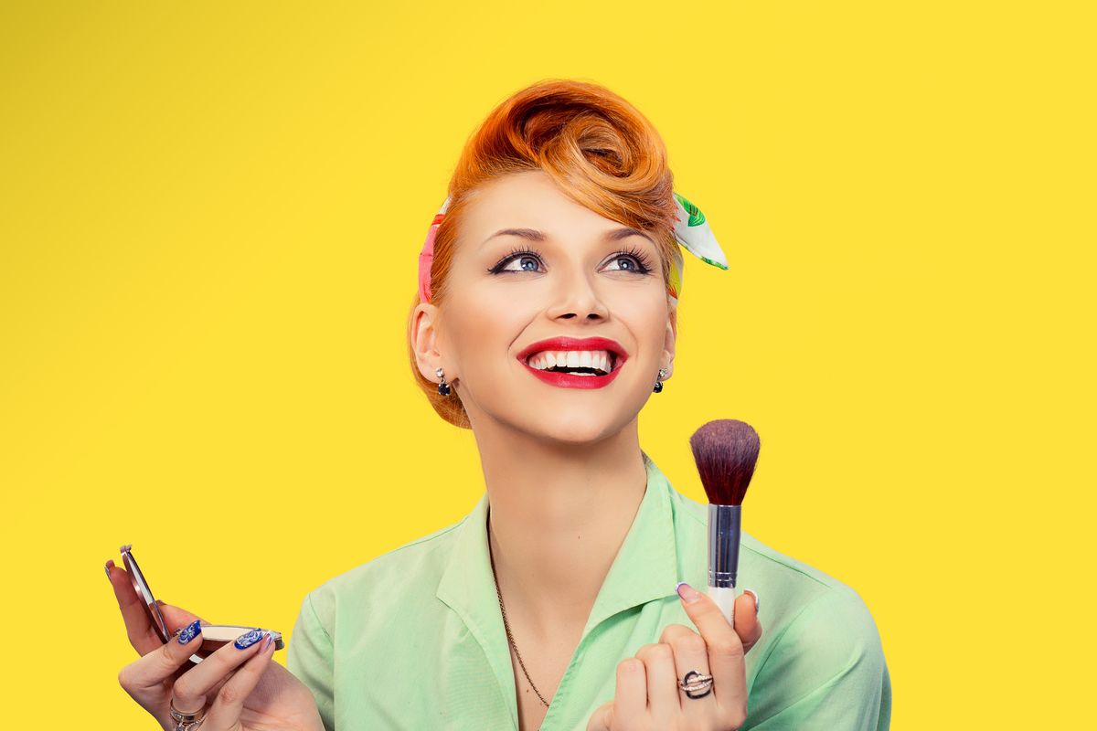 ragazza pin up trucco