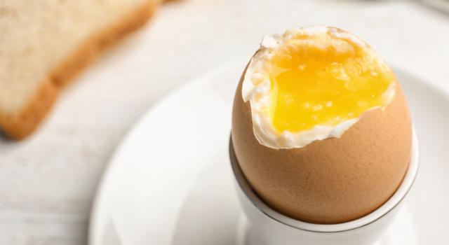 Quanto tempo cuocere uova alla coque al microonde