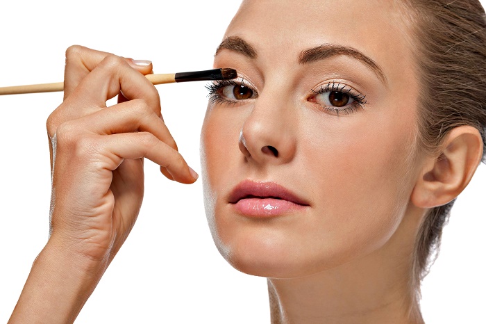 DONNA TRUCCO MAKE UP VISO