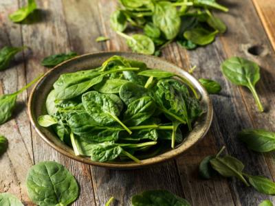 Come preparare colorante alimentare verde fai da te