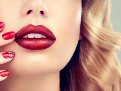 labbra donna rossetto ombrè
