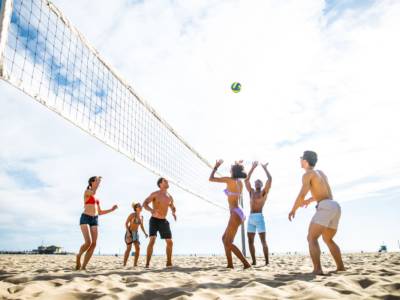 Fitness e vacanze: teniamoci in forma con gli sport da spiaggia
