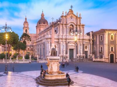 Visitare Catania senza bagagli? Ecco come fare e cosa vedere