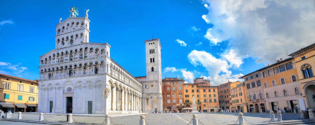 Piazza san michele Lucca