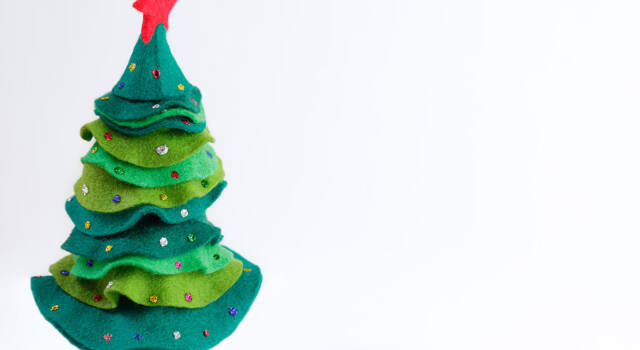 L&#8217; albero di Natale in feltro: soluzioni fai-da-te