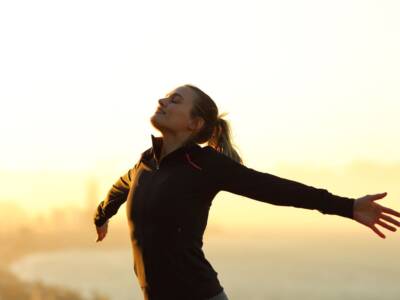 ragazza libertà felicità