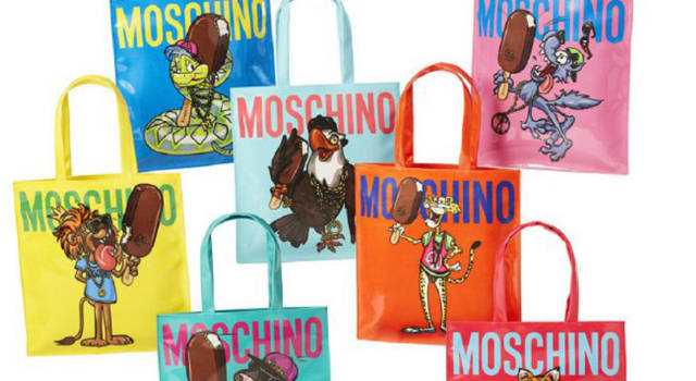 Moschino e Magnum: la capsule collection di borse con Cara Delevingne