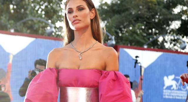 Scatti bollenti per la modella brasiliana Dayane Mello: ecco perché sono impazziti i fan