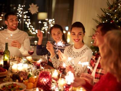 5 idee divertenti per trascorrere il Natale con gli amici