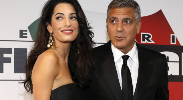 George Clooney, i figli parlano italiano: &#8220;Mi chiamano papà str***o&#8221;