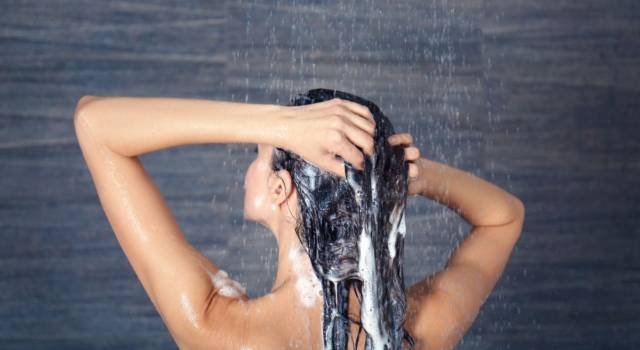 Lavare i capelli al meglio? I 4 errori da non fare!