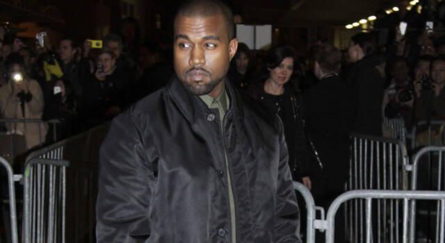 Chi è Kanye West, personaggio controverso: dalla musica alla moda, fino al suo eclettismo