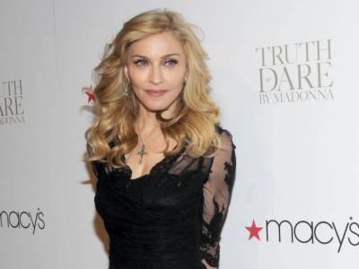 Madonna in mostra a Torino con “Iconic” – VIDEO