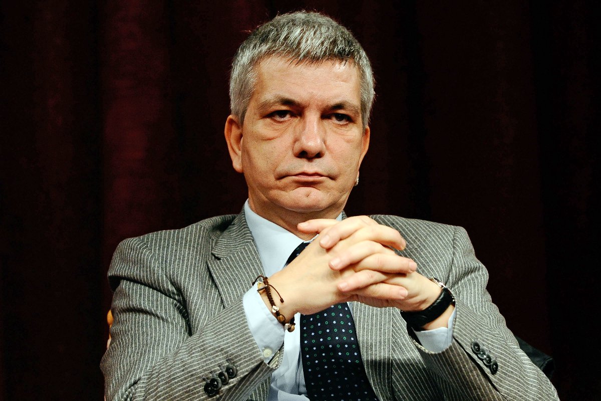 Il leader di Sinistra Ecologia Libertà Nichi Vendola interviene alla conferenza stampa che segna l’inizio ufficiale della campagna elettorale