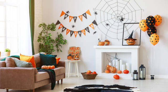 Decoriamo la casa per Halloween con zucche, scheletri, ragnatele e&#8230; buongusto!