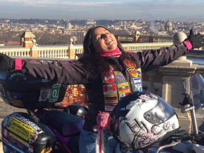 Yaneth Alvarez: la biker colombiana contro la violenza sulle donne