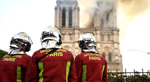 Jean-Claude Gallet, il comandante dei vigili del fuoco che ha lottato contro le fiamme a Notre-Dame