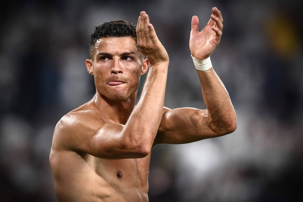 CRISTIANO RONALDO