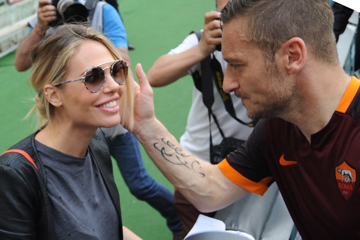 FRANCESCO TOTTI E ILARY BLASI