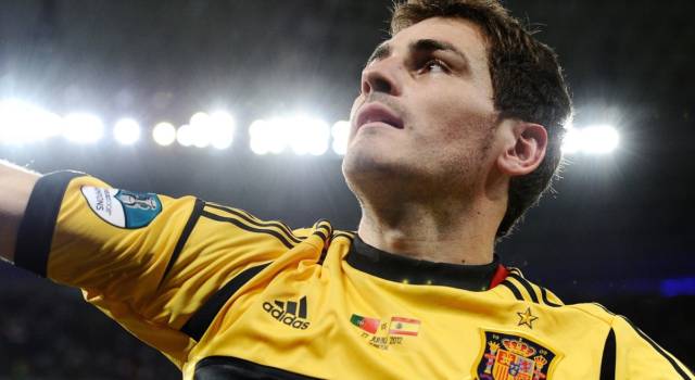 Chi è Iker Casillas, il portiere spagnolo dei record