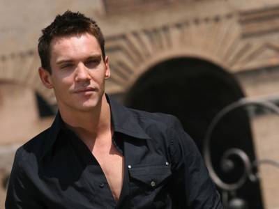 Jonathan Rhys Meyers