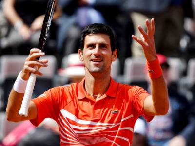 Novak Djokovic rompe il silenzio: “Voglio giocare il torneo”