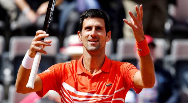 Novak Djokovic rompe il silenzio: &#8220;Voglio giocare il torneo&#8221;