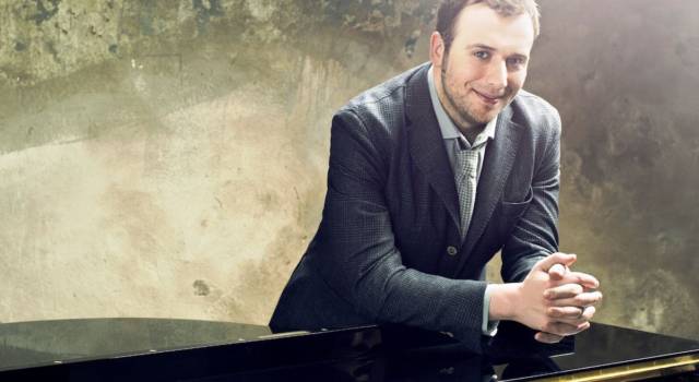 Raphael Gualazzi: tutto quello che non sai sul pianista!