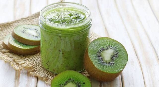 Il kiwi: un frutto esotico molto gustoso e ricco di preziose proprietà benefiche