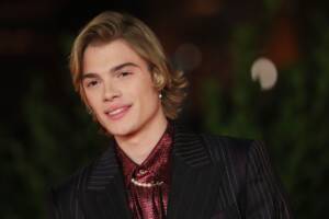 Simone Baldasseroni, in arte Biondo, sul red carpet del film Crazy for Football