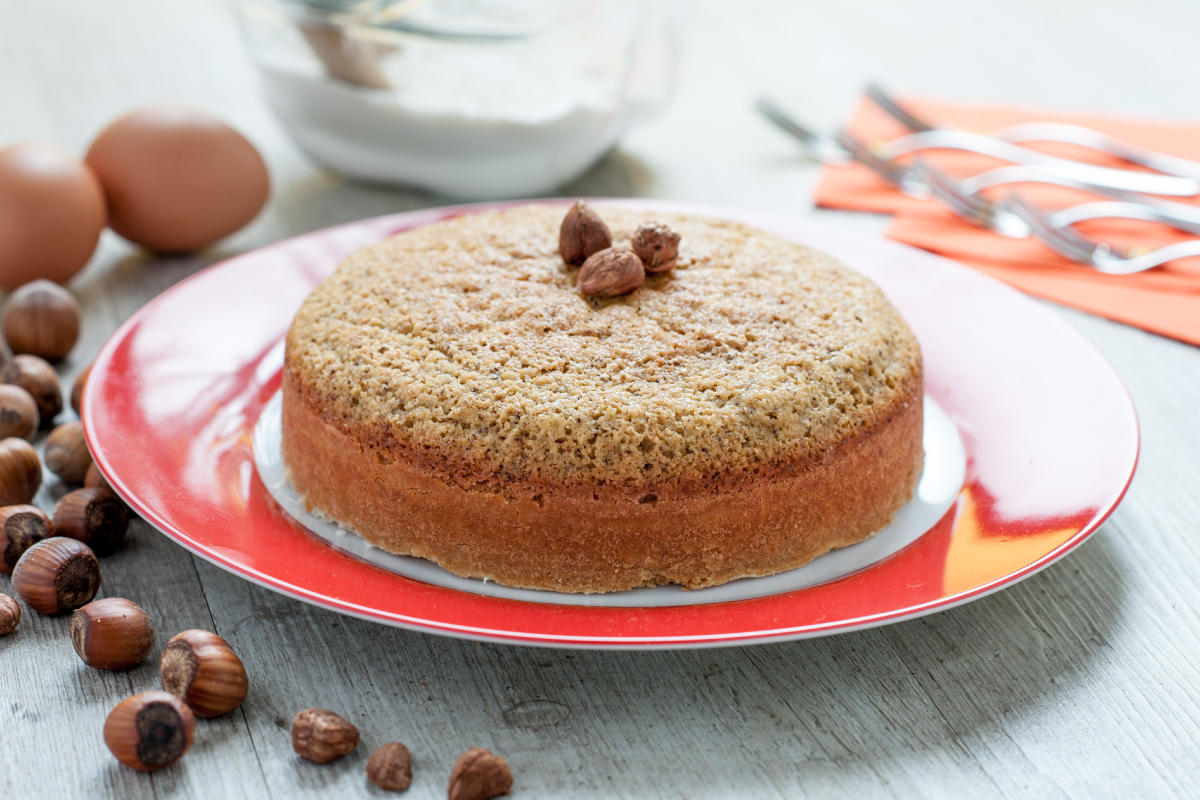 torta di nocciole