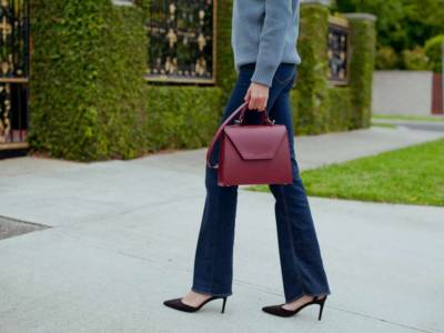 Jeans a zampa di elefante