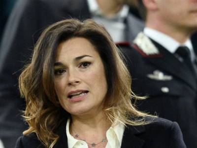 Alena Seredova sulla crisi tra Buffon e Ilaria D’Amico: “Non ne so nulla…”